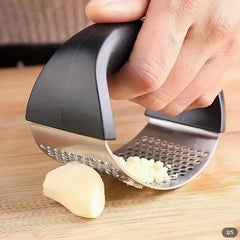 Cortador de Ajo por Prensado de Acero Inoxidable - Herramienta de Cocina Profesional